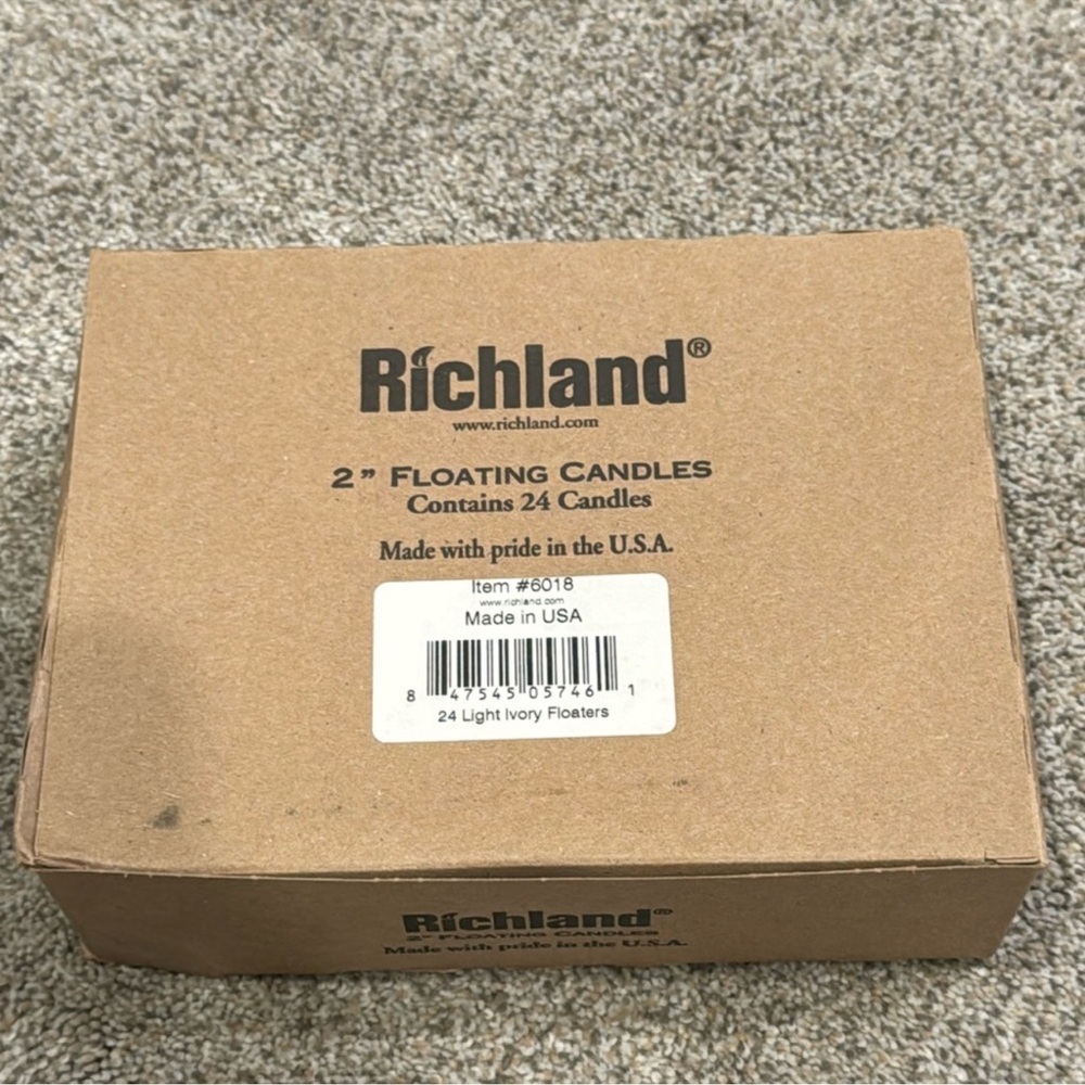 NWT Richland Light Ivory 2” Floating Candles